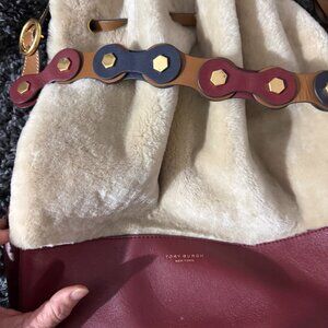 Tory Burch Genuine shearling Bucket Bag